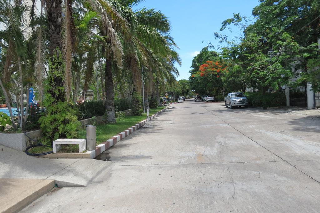วิวทะเล 1บี เซอร์วิส อพาร์ตเมนท์ Apartment Pattaya ภายนอก รูปภาพ