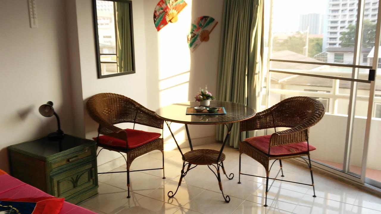 วิวทะเล 1บี เซอร์วิส อพาร์ตเมนท์ Apartment Pattaya ภายนอก รูปภาพ