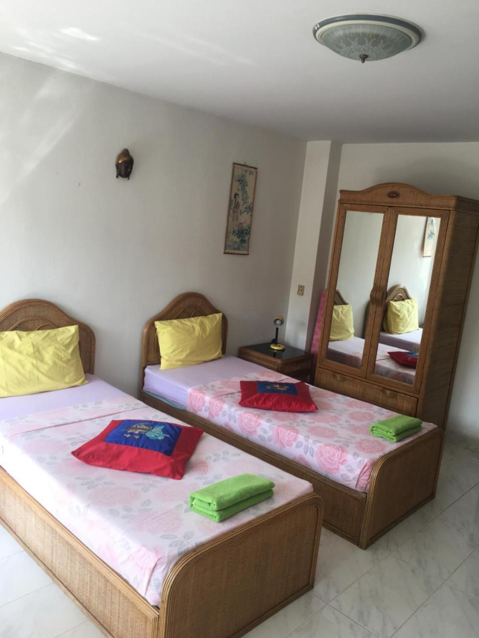 วิวทะเล 1บี เซอร์วิส อพาร์ตเมนท์ Apartment Pattaya ภายนอก รูปภาพ