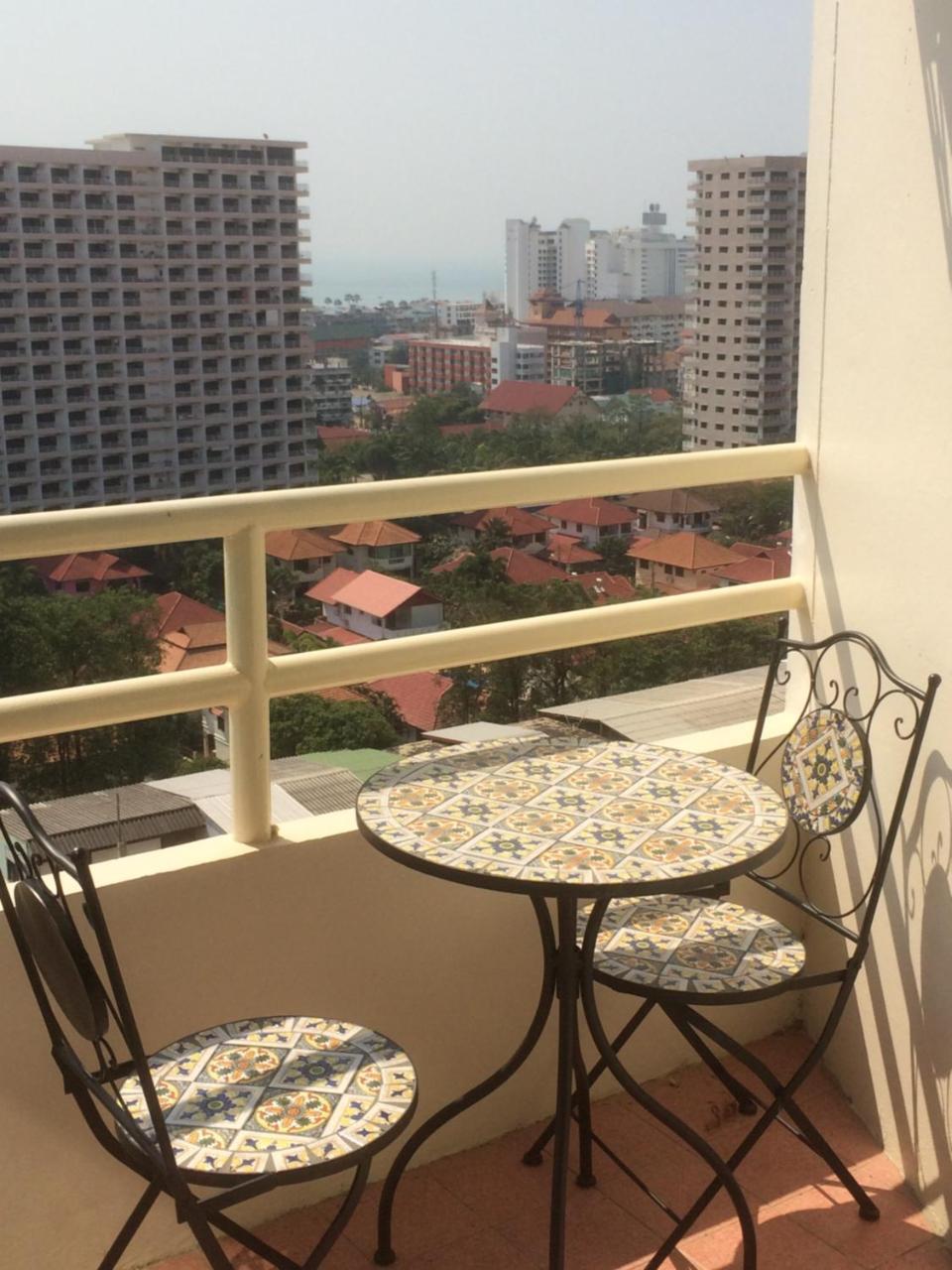 วิวทะเล 1บี เซอร์วิส อพาร์ตเมนท์ Apartment Pattaya ภายนอก รูปภาพ